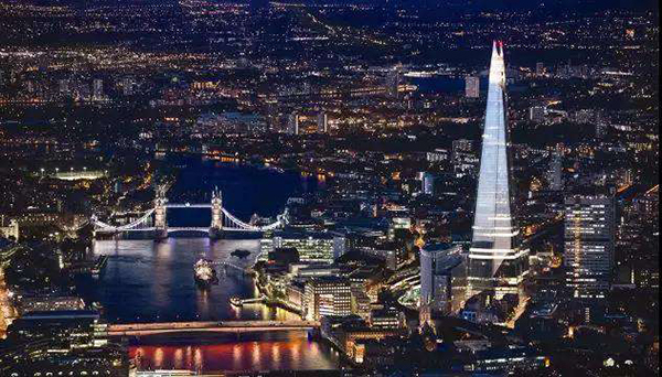 The Shard – London lắp đặt ánh sáng nhịp điệu ngày và đêm giúp tăng năng suất làm việc
